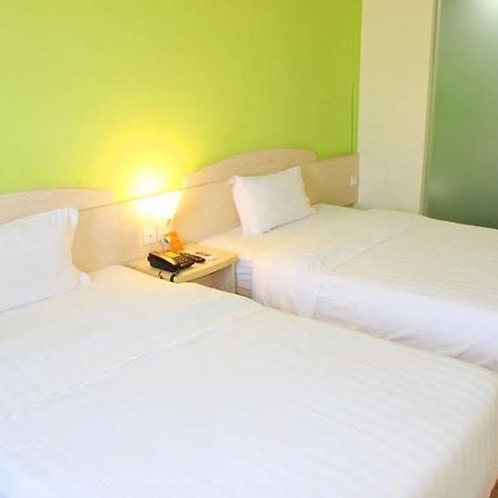 7 Days Inn Guangzhou Bagian luar foto