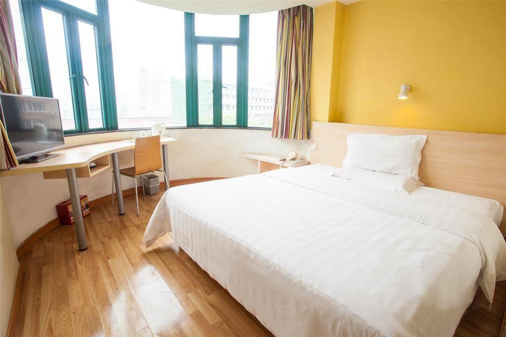 7 Days Inn Guangzhou Bagian luar foto