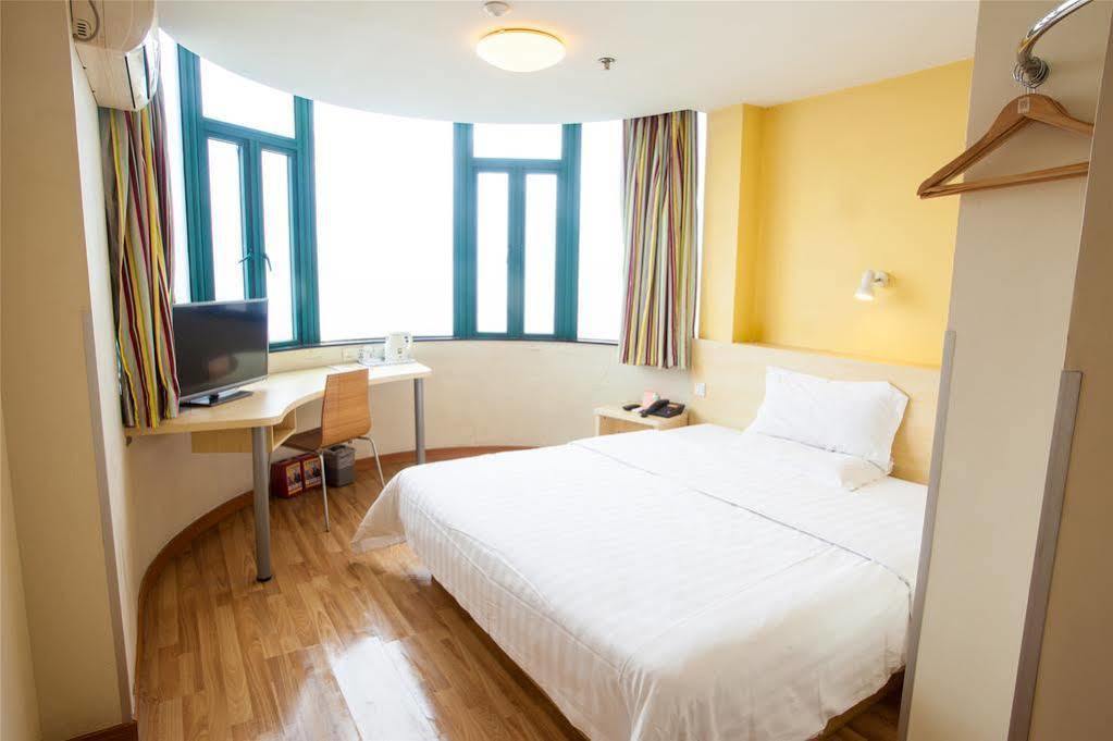 7 Days Inn Guangzhou Bagian luar foto