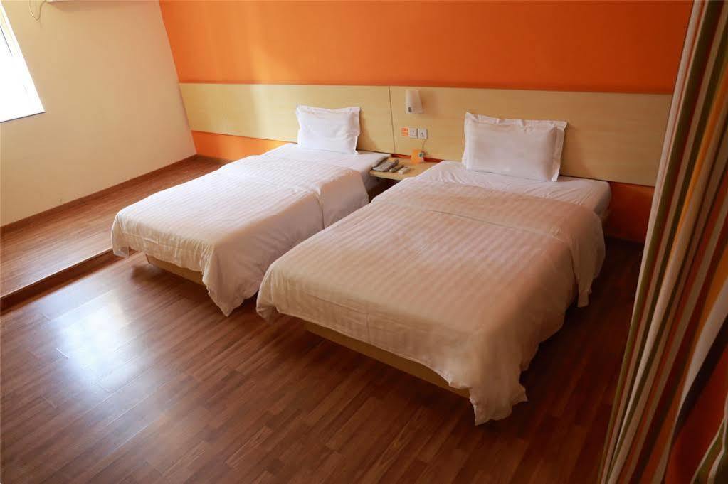 7 Days Inn Guangzhou Bagian luar foto