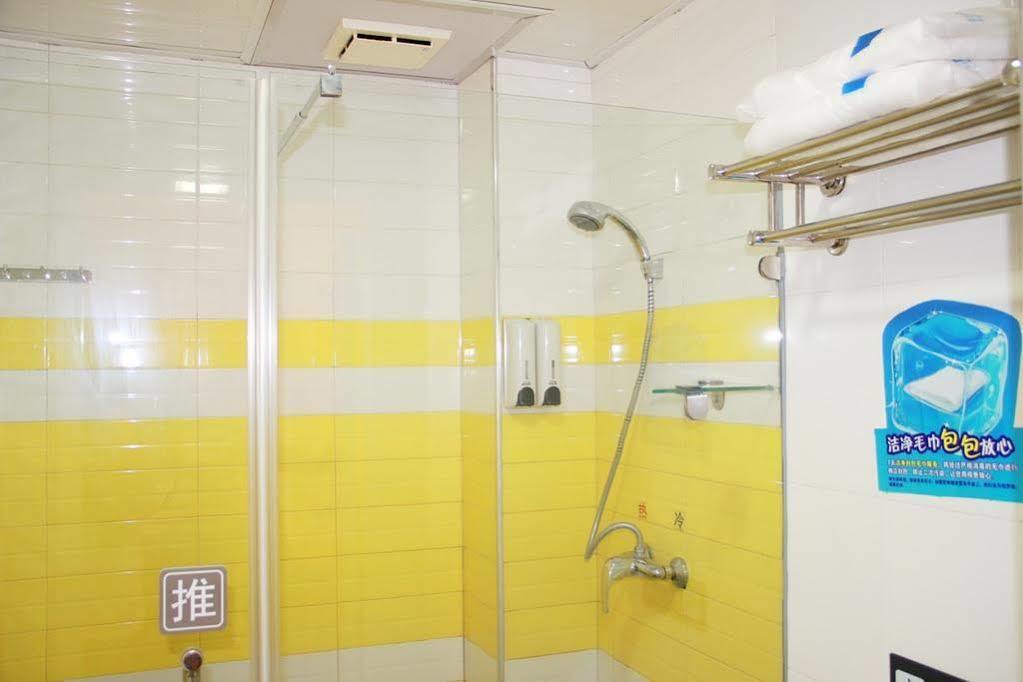 7 Days Inn Guangzhou Bagian luar foto